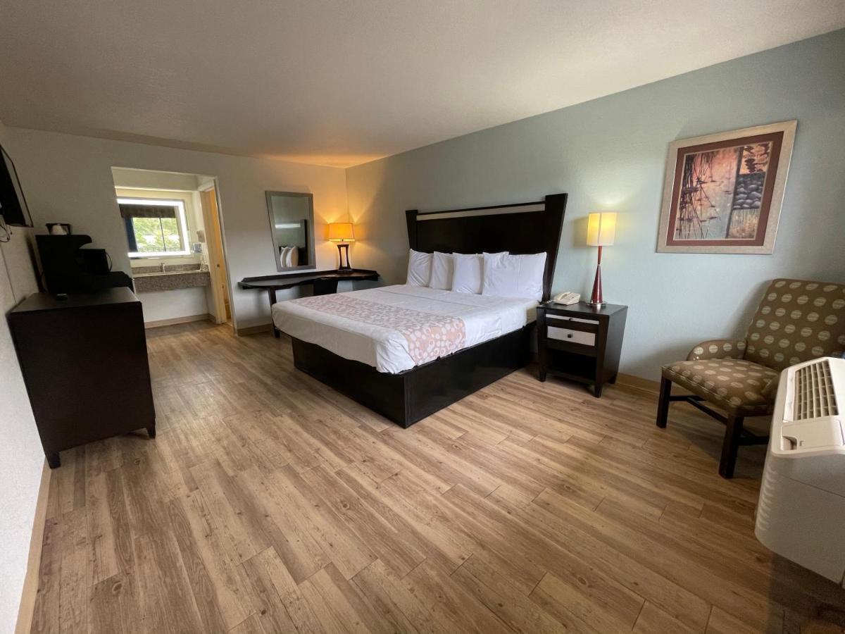 Tricove Inn & Suites Jacksonville Buitenkant foto