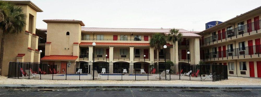 Tricove Inn & Suites Jacksonville Buitenkant foto