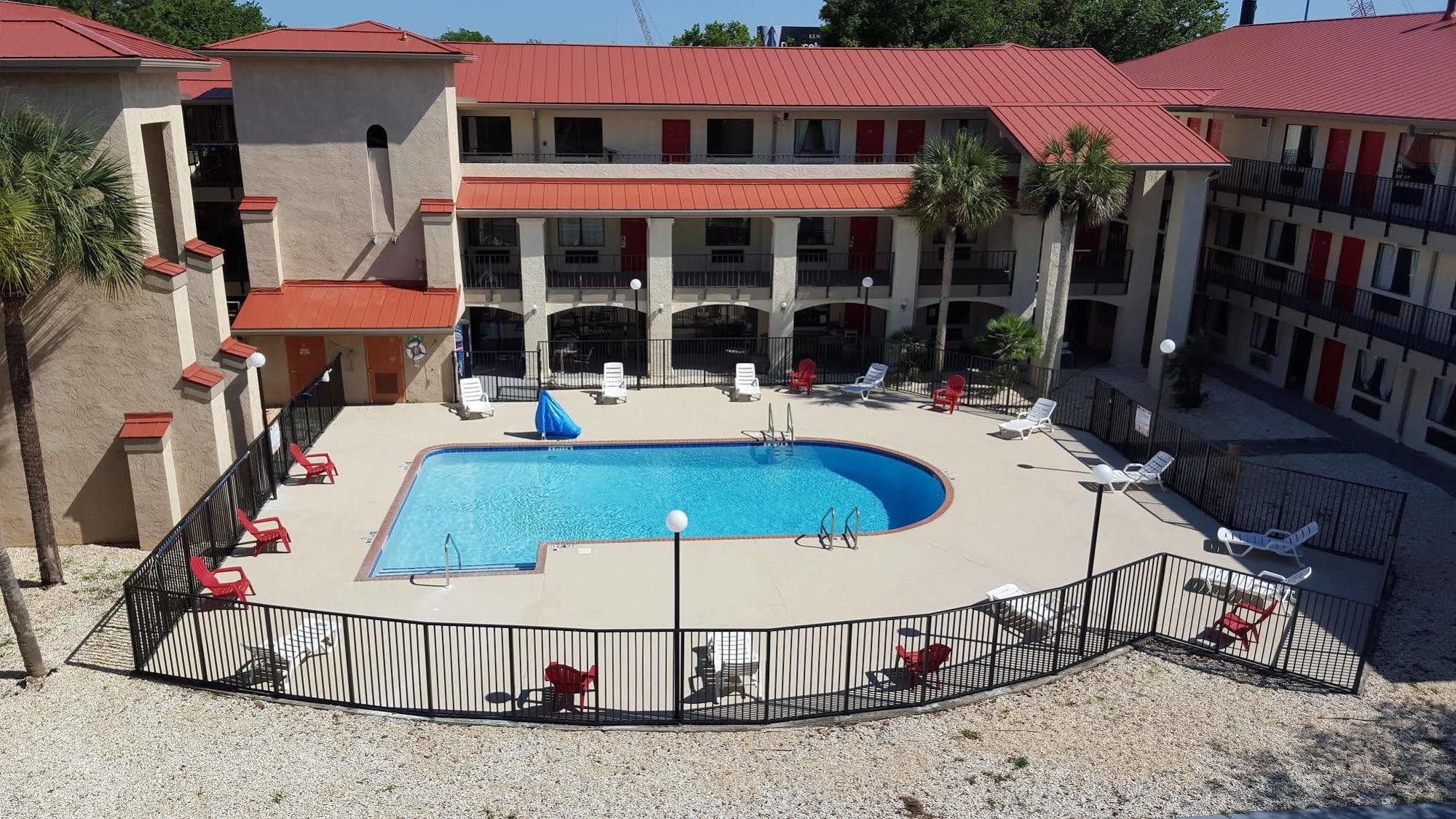 Tricove Inn & Suites Jacksonville Buitenkant foto